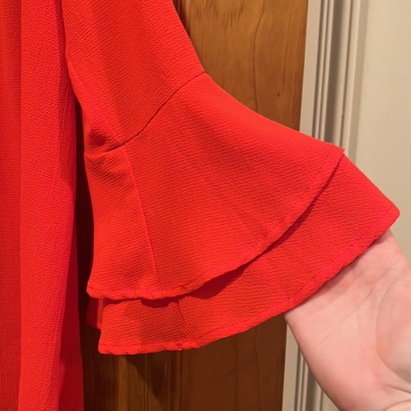 She + Sky bell sleeve blouse - Picture 4 of 5